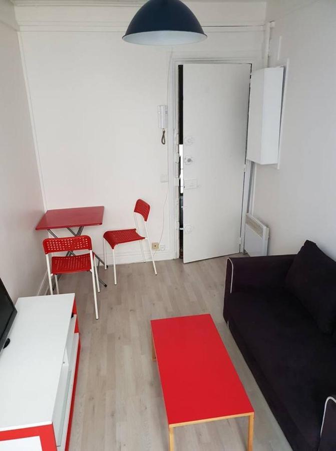 Appartamento Cute And Quiet In Montmartre Parigi